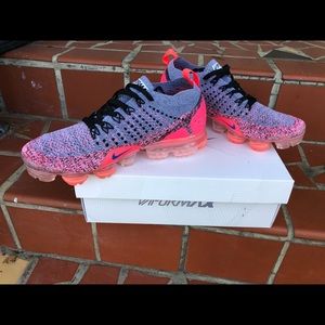 Women Nike VaporMax FlyKnit 2 Sneakers
